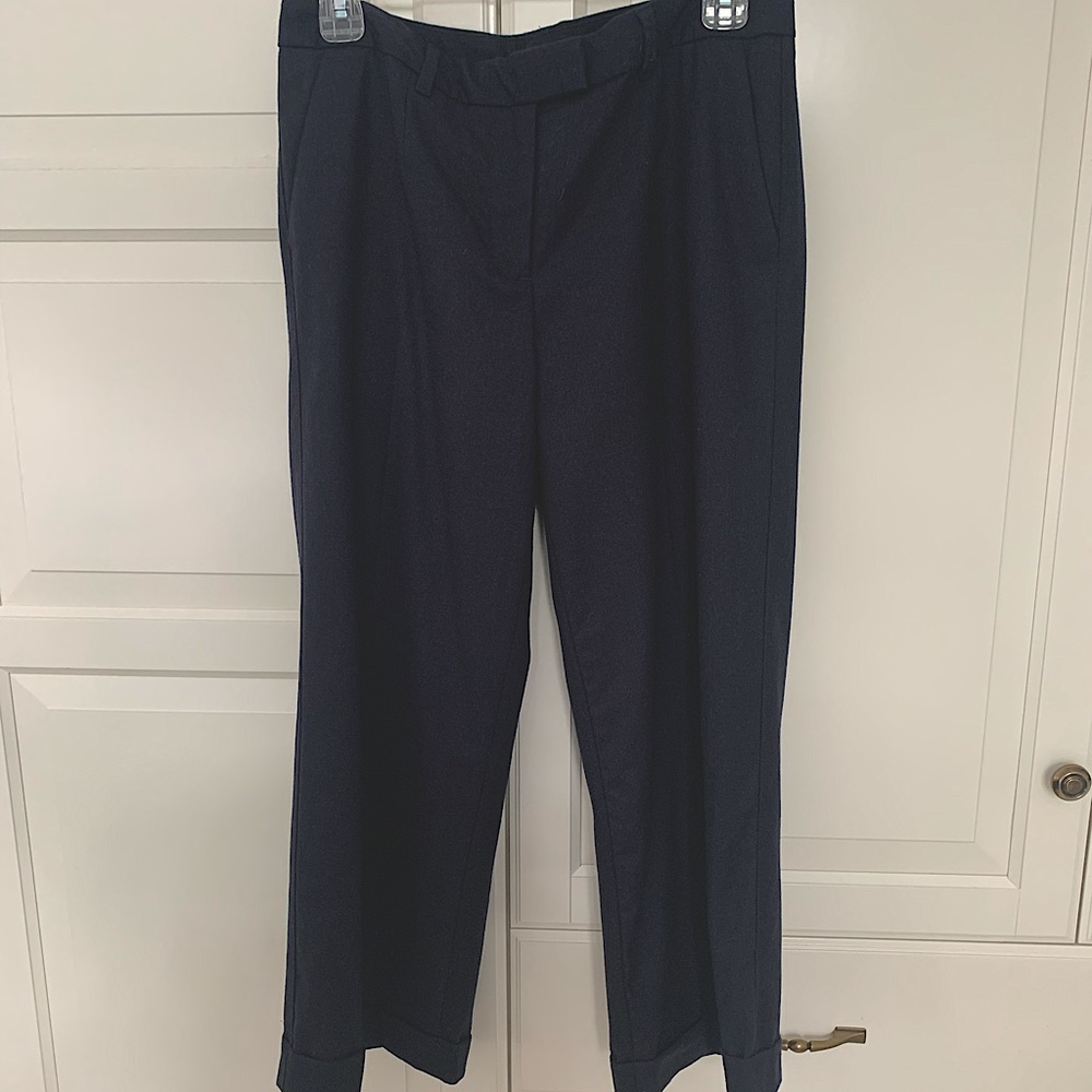 Talbots cropped pants with cuffs. Beautiful Italian flannel. Size 4. Navy blue